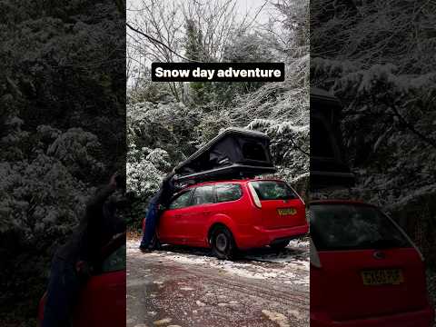 TentBoxing in the snow 🙌 Will you keep the adventures going all year round? 🏕❄️