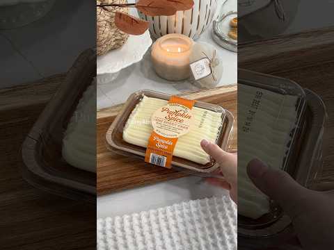 ✨ ASMR PUMPKIN SPICE SHEET CAKE 🧸🍂🥮 #traderjoes #aesthetic #asmr #fallaesthetic