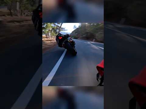 Ducati Panigale vs Yamaha R6