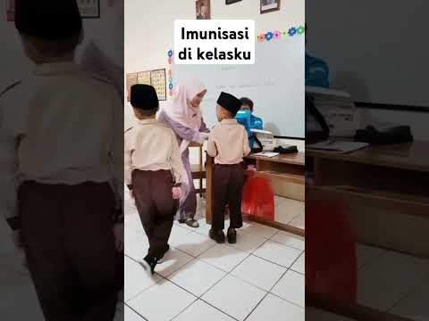 keseruan imunisasi di kelasku