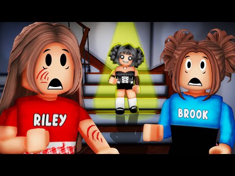 Haunted Doll ATTACKED My Sister In Roblox Snapchat!!