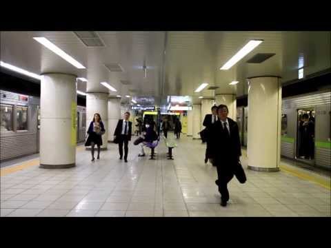 九段下駅　バカの壁撤去後