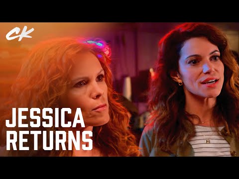 Jessica and Amanda Fight High School Bullies | Cobra Kai (Robyn Lively & Courtney Henggeler)