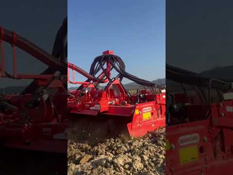 Drille 6 m im Einsatz Fendt 828