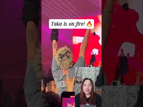 ONE OK ROCK Diving into the crowds [Part 2] #oneokrock #viralvideo #shorts #shortvideo #trending