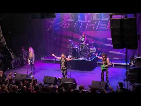 Steel Panther - Panama (Van Halen Cover) Saskatoon, SK June 20, 2019