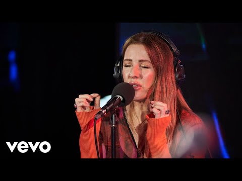 Ellie Goulding - Miracle in the Live Lounge