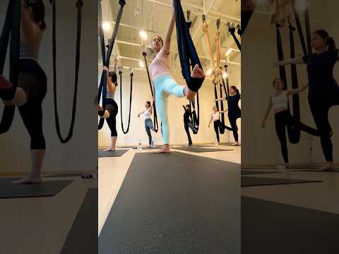 My first aerial yoga experience🥵😱 #aerialyoga