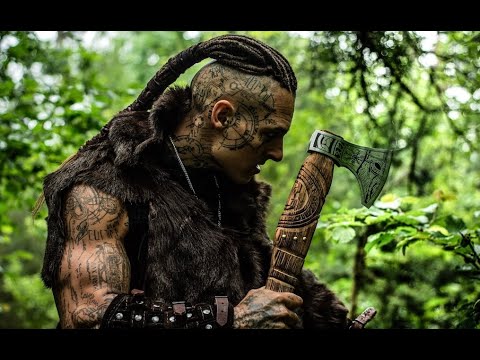 Axe and Knife VIKING