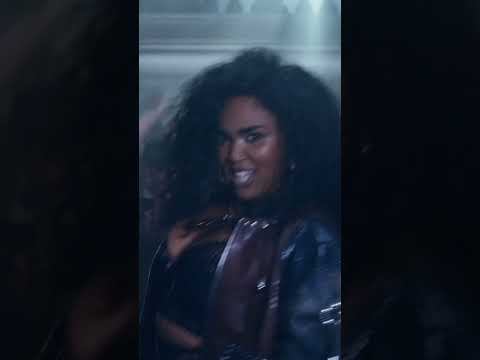 Hey ho, hey ho, @Lizzo is back with a new music vide-oh 💞  #LoveInRealLife