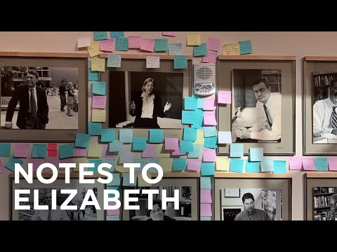 Supporters blanket Harvard wall with thank-you notes to Elizabeth Warren