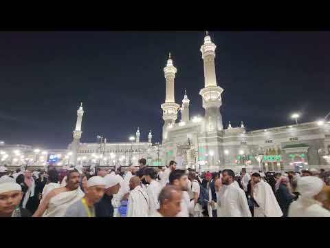 أجواء المسجد الحرام قبل صلاة الفجر ليلة 12 ‎#رمضان 1446هـ