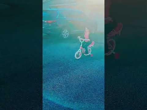 Ajlin Riding bike#5P #Kids #FYP #Happy #Everyone #Followers #Life