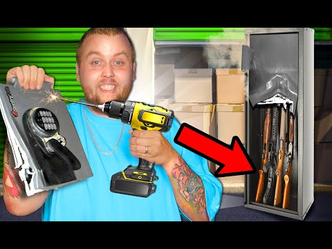 I Bought a Storage Unit With a GIANT GUN SAFE (It WASNT EMPTY!)