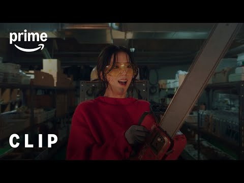 Young-joo Gears Up to Fight the Zombies | Newtopia | Prime Video