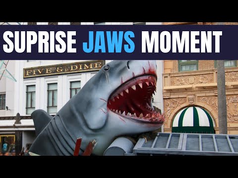 Jaws and More at the Mega Movie Parade | Universal Orlando