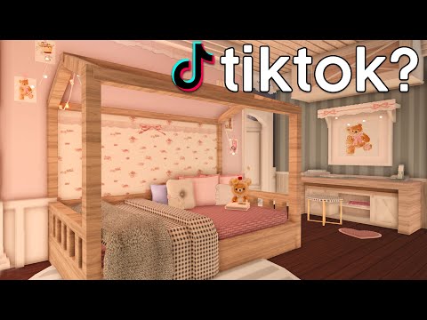 Testing Viral Bloxburg Tiktok Build Hacks (Roblox)