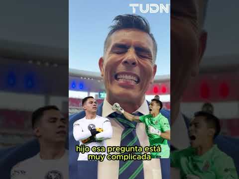 ¡¿A QUIÉN ELIGE?! 😱 San Oswaldo escoge entre los mejores porteros del Clásico Nacional #shorts