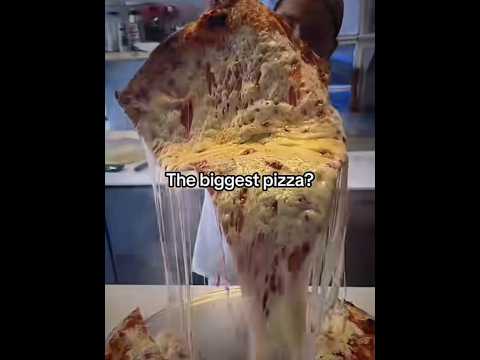 The Biggest Pizza 💀#bigpizza #pizza #troll #trollface #trollfaceedits #trolledits #moment #wow