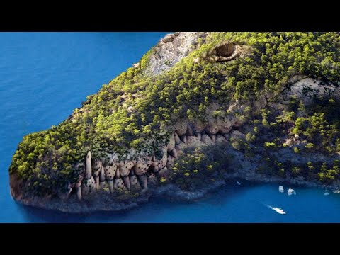 10 Most Dangerous Islands In The World