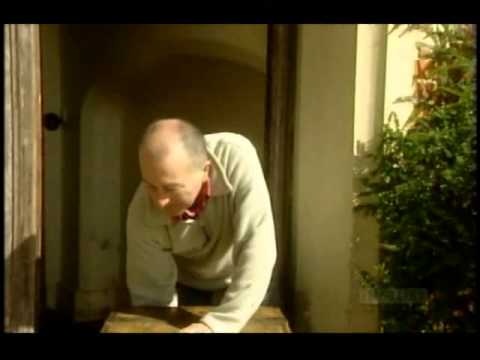 The Worst Jobs In History with Tony Robinson   S02E02   Royal