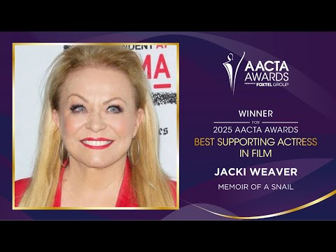 Henry Cavill presents Jacki Weaver with the AACTA Award for Best Supporting Actress in a Film