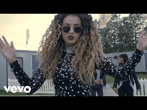 Ella Eyre - Summer Festivals - VEVO LIFT UK