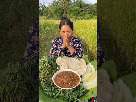 Mommy Mukbang eating steamed vegetables #mukbang #outdoors #eating #villagelifestyle