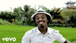 K'NAAN - Wavin' Flag (Coca-Cola Celebration Mix)