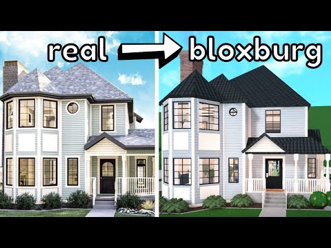 Building a VICTORIAN FARMHOUSE in Bloxburg