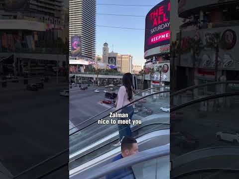 I think she was flirting #funny #escalator ￼