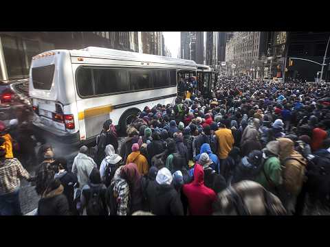 Trump Sends in ICE... Migrants Flee NYC