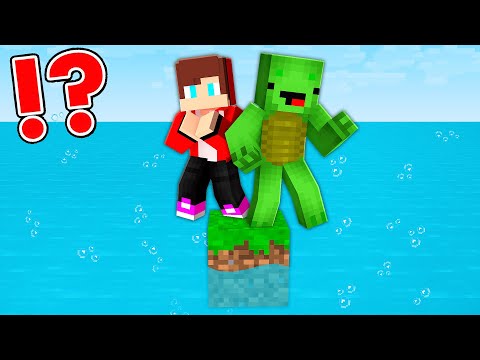 JJ And Mikey Survive On RAFT-ONE BLOCK Surrounded By WATER In Minecraft - Maizen