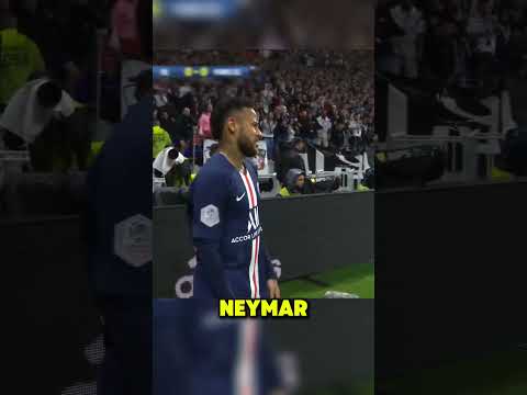 Neymar's Rare Corner Kick 😲