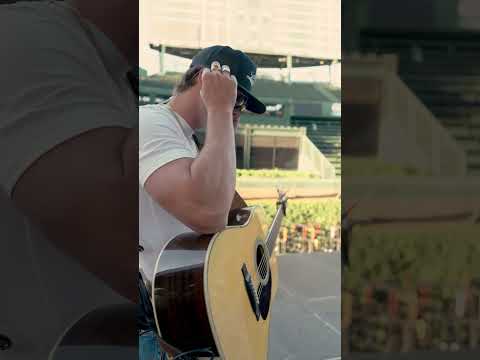 Played #wrigleyfield in Chicago. Insane. Thank you @morganwallen for having us. #livemusic