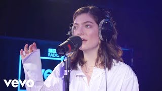 Lorde - In The Air Tonight (Phil Collins cover in the Live Lounge)