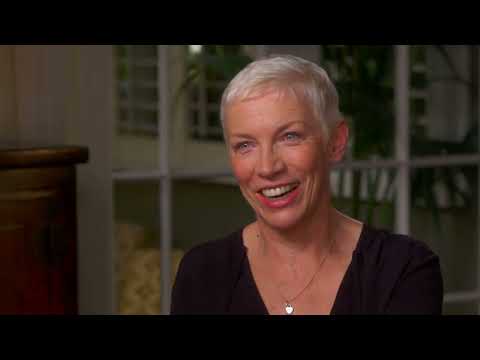 Annie Lennox Radiates Power in "Sisters Are Doin' It For Themselves"