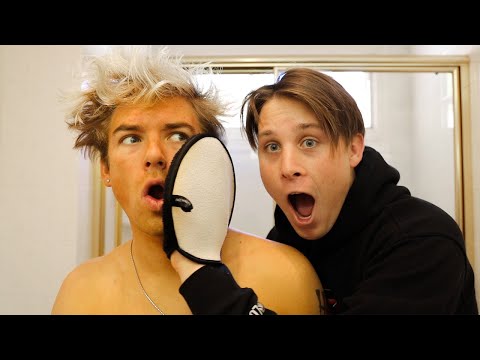 BEST FRIENDS USE SPRAY TAN FOR FIRST TIME!!