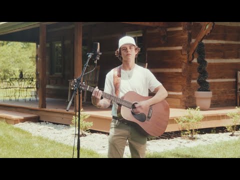 Waylon Wyatt - Your Whereabouts (Live Performance)