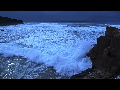 Sleep On A Cliff With Noisy Waves Rolling, Deep Sleeping Environment At Night