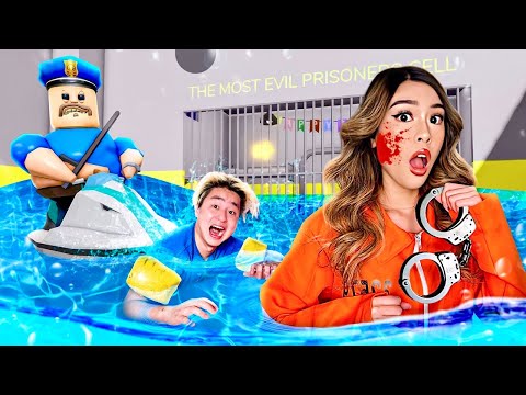 WE ESCAPED WATER BARRY'S PRISON RUN IN ROBLOX (OBBY)