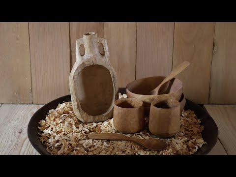 Hand Carving an Apple Wood Water Bottle or Travelling Flask - Part I | Anglo-Saxon Green Woodworking