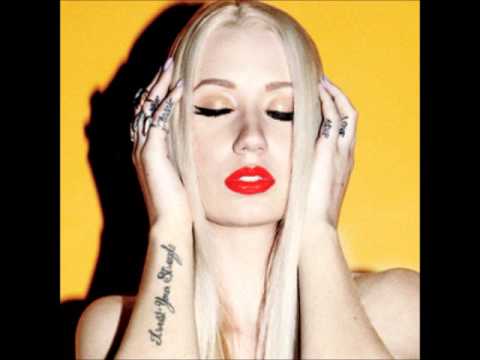 Iggy Azalea - Runway f. Pusha T