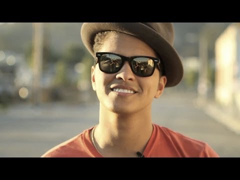 Bruno Mars - The Making Of The "Grenade" Music Video