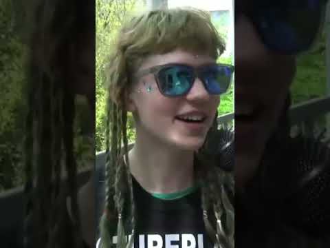 Grimes tells Nardwuar about her Cult ! #whoisduffy #nardwuar #grimes #tiktok