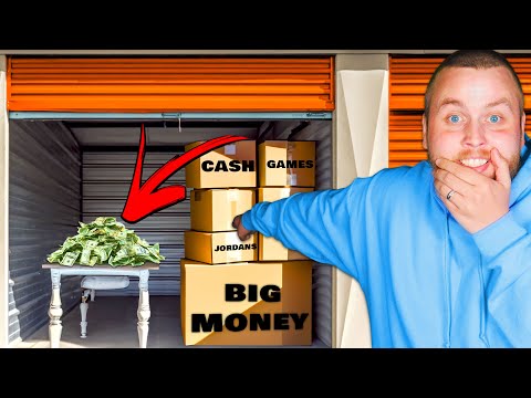 I Bought a Storage Unit with MONEY Visible From The Door!