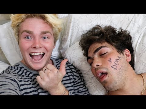 BEST FRIEND GETS DRUNK FOR FIRST TIME!!