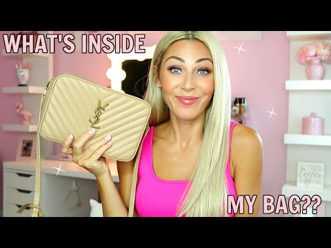 WHAT'S IN MY BAG?!?!