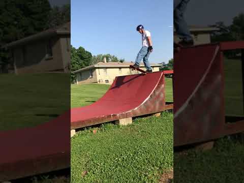 Kyle’s skate session on his Mini ramp!!