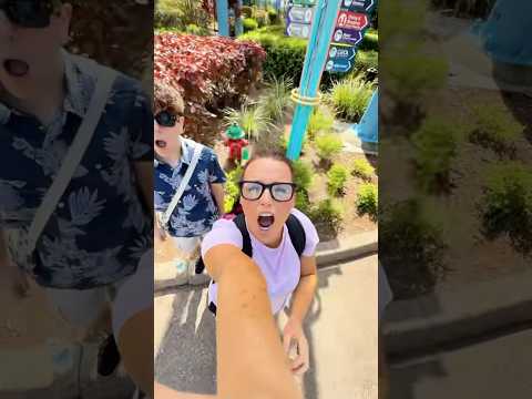 WE WENT ON THIS INSANE ROLLERCOASTER AT SEA WORLD #rollercoaster #themepark #shorts ​⁠@TheMadiVlog